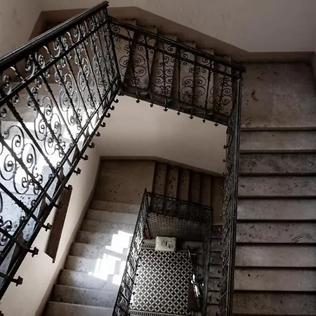 Next To Famous Party House A38 *